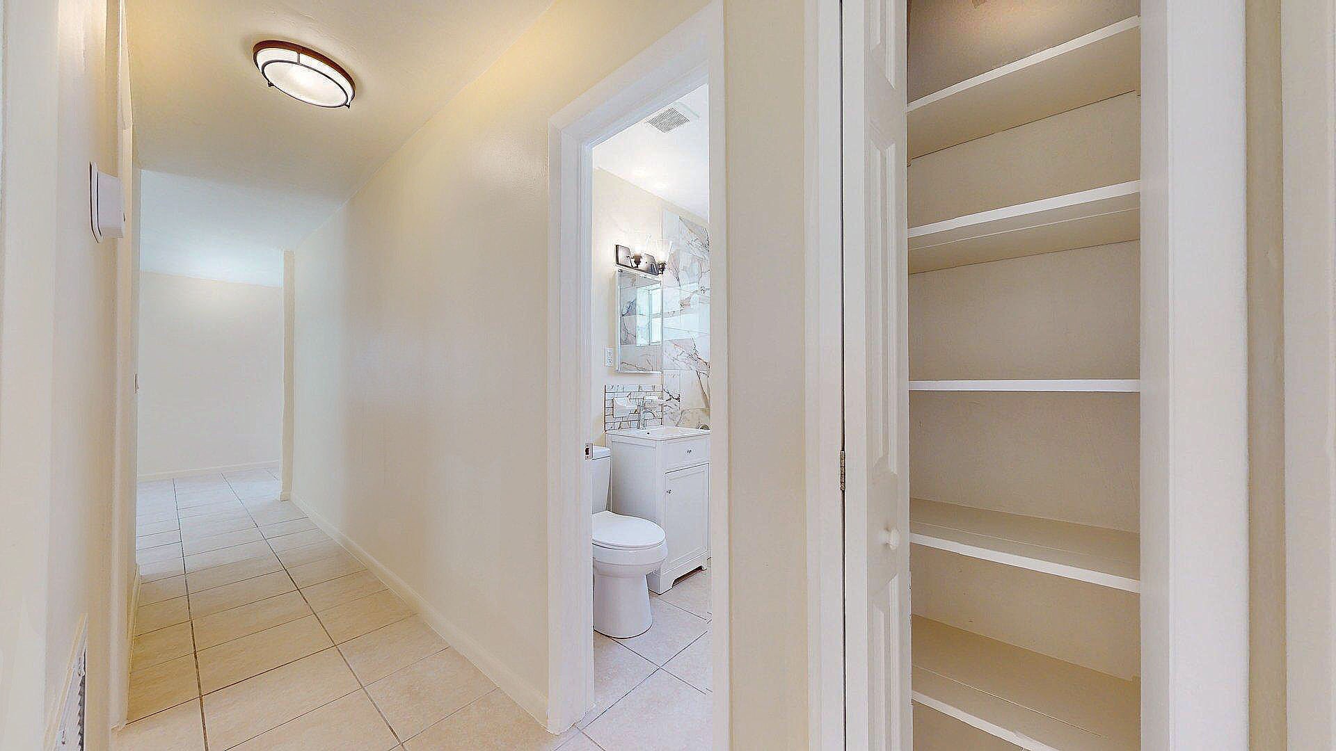 Building Photo - 830 NW 3rd St