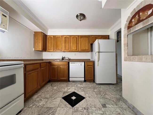 Building Photo - 2101 Atlantic Shores Blvd