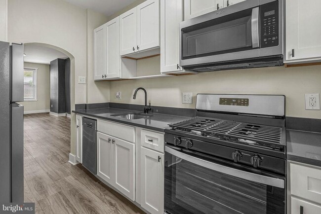 Building Photo - 3047 Janney St