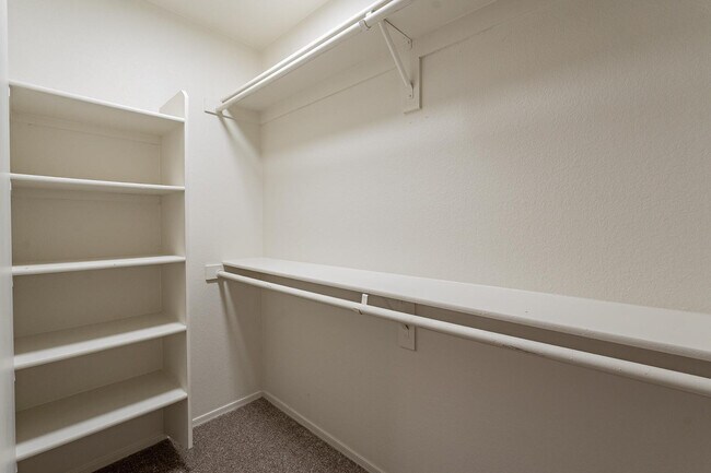 Building Photo - 338 N 152nd Dr