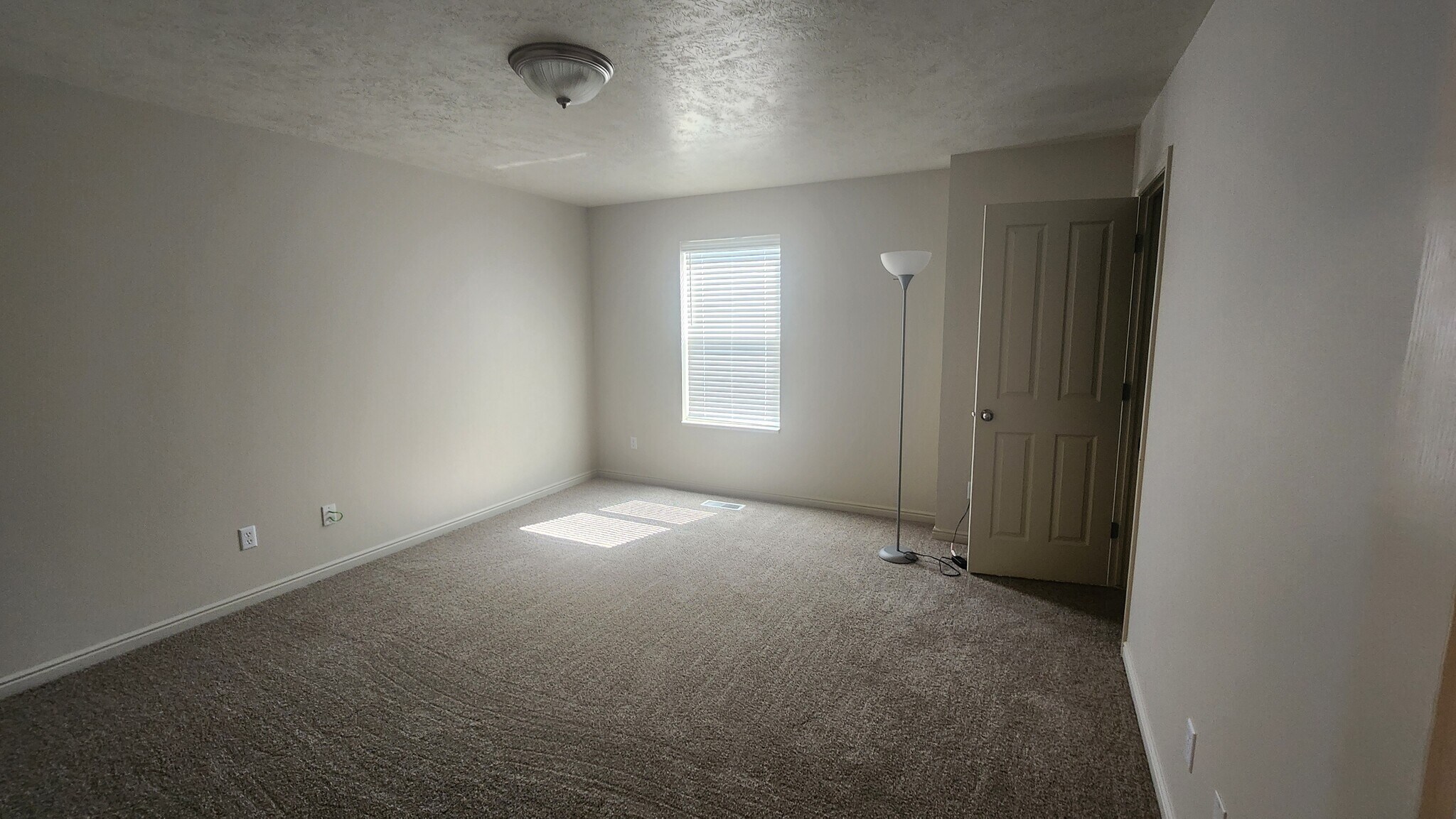 Building Photo - 452 Pheasant Ridge Dr
