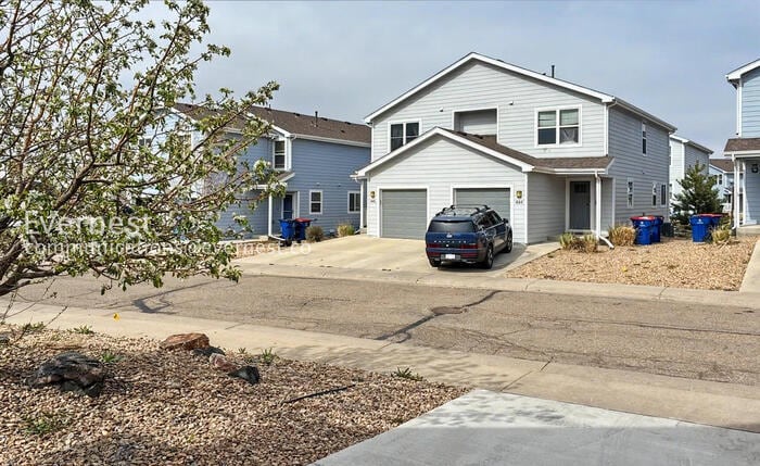 Building Photo - 451 Stardust Ct