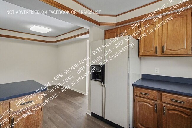 Building Photo - 38004 Fringe Dr