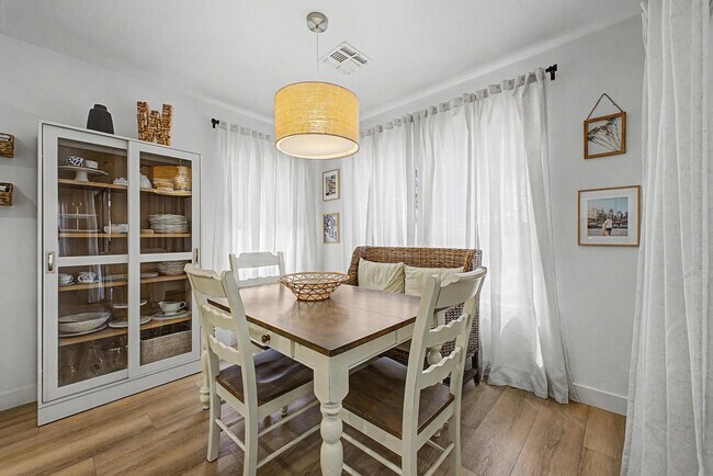 Building Photo - 15923 W Marconi Ave