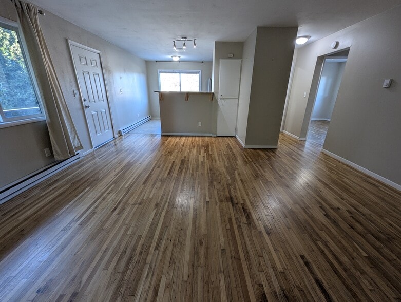 Building Photo - 1626 Southeast Lexington Street