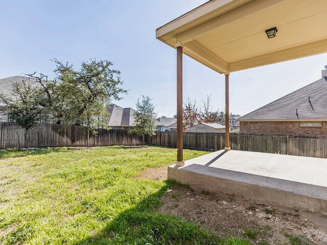 Building Photo - Spacious 4 Bedroom Home with 2 Car Garage in Boerne ISD