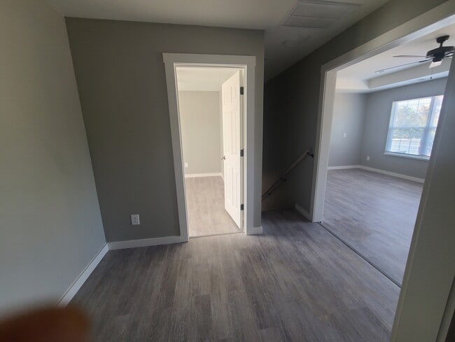 Building Photo - 5719 Mulberry St