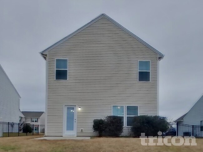 Building Photo - 178 Hidden Lakes Rd