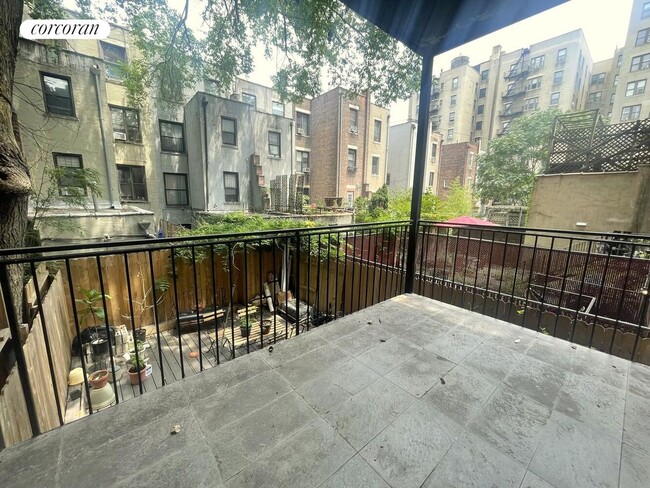 Building Photo - 471 W 140th St