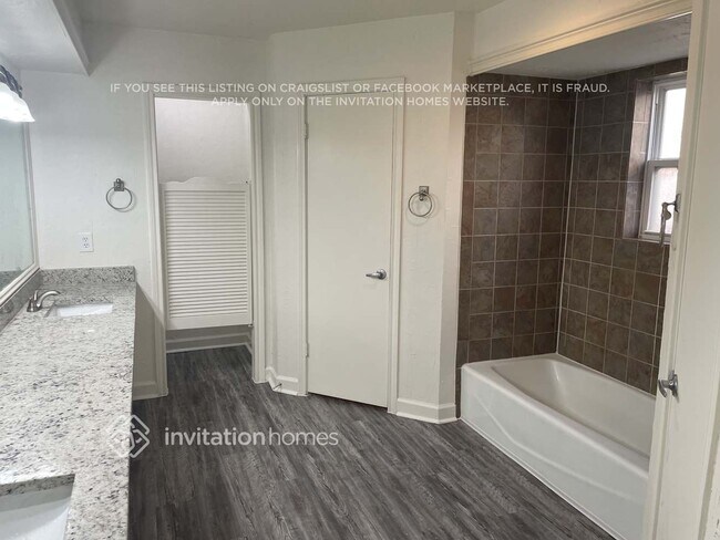 Building Photo - 3410 Hideaway Ln