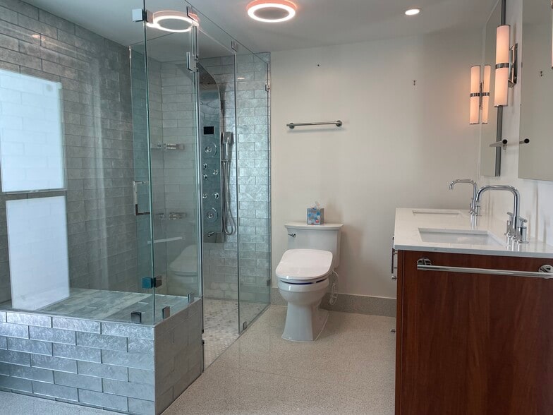Primary Bath - 602 NE 37th St