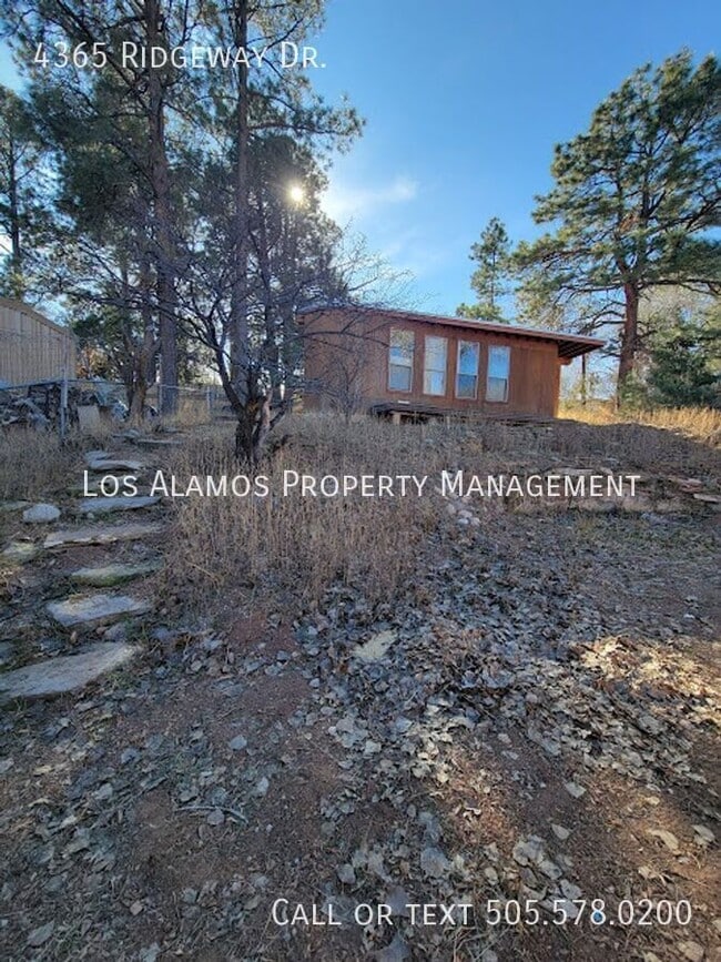 Building Photo - 4365 Ridgeway Dr