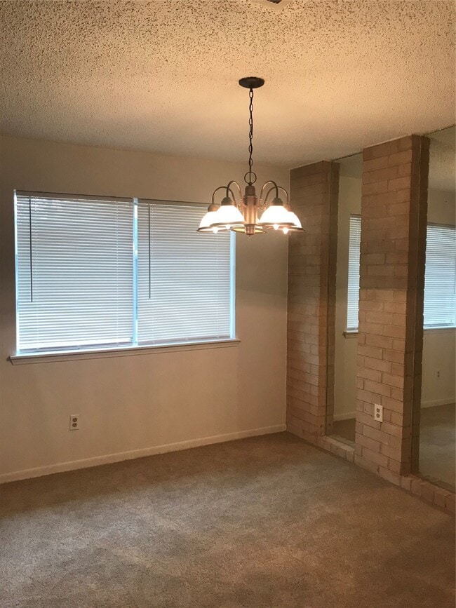 Building Photo - 13131 Ellesmere Dr