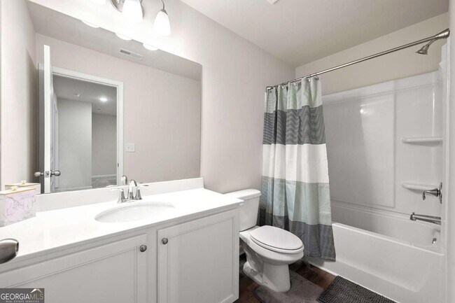 Building Photo - 6373 Rosetta Dr