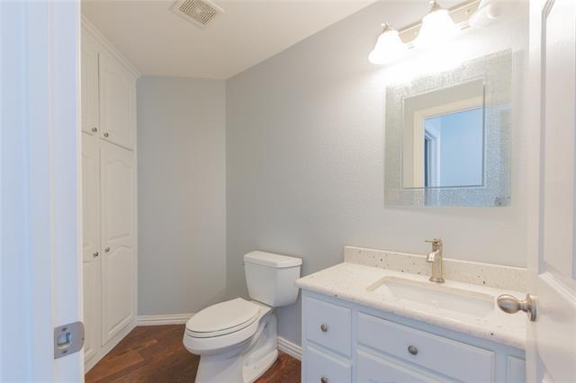 Building Photo - 1619 Pheasant Ln