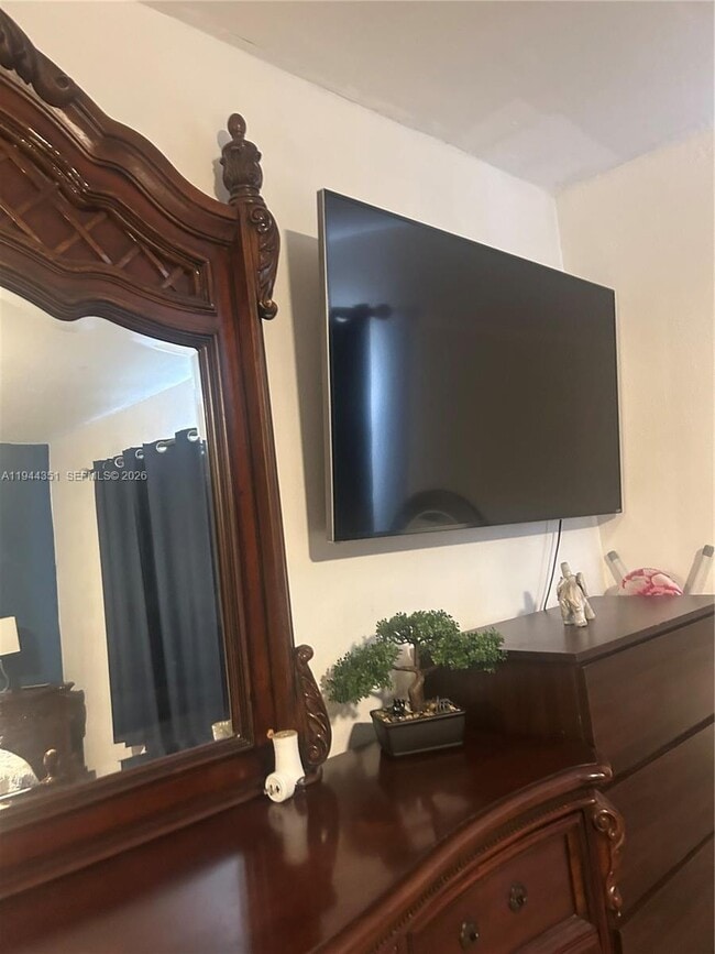 Building Photo - 6130 W 19th Ave