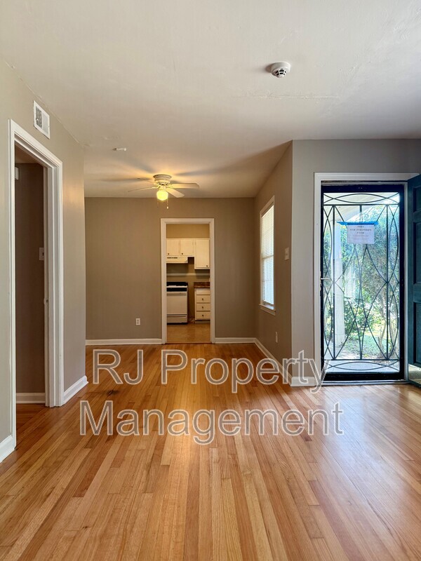 Building Photo - 3698 Philsdale Ave