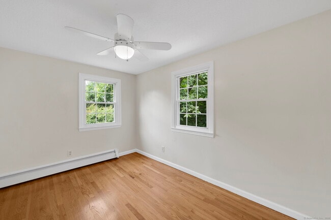 Building Photo - 36 Westmoreland Dr