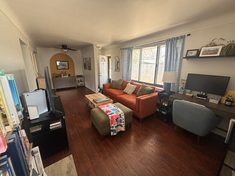 Building Photo - 219 W 12 Mile Rd