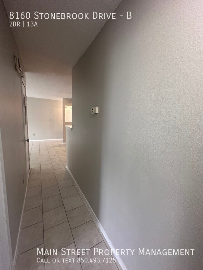 Building Photo - 8160 Stonebrook Drive #B