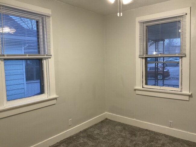 Building Photo - 1926 Eby Ave