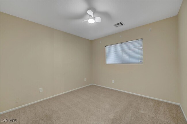 Building Photo - 5052 Whistling Acres Ave