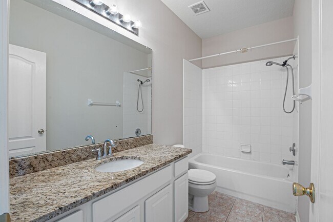 Building Photo - 3 Bed 2, Full Bath, 2 Half Bath, 1 Car Garage Townhome near MacDill AFB