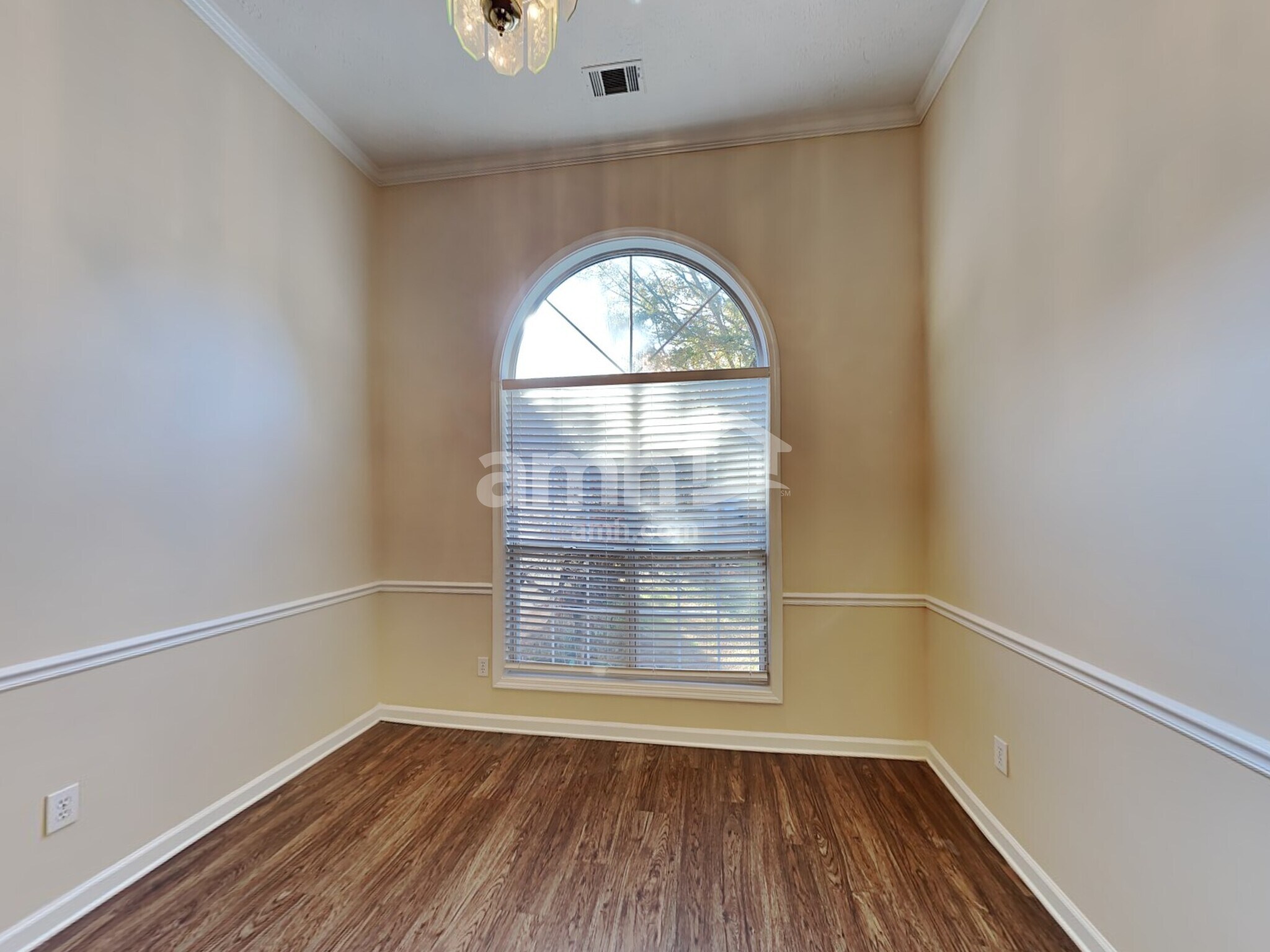 Building Photo - 515 Chaseridge Dr