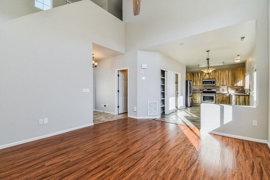 Building Photo - 5292 Mountain Air Cir