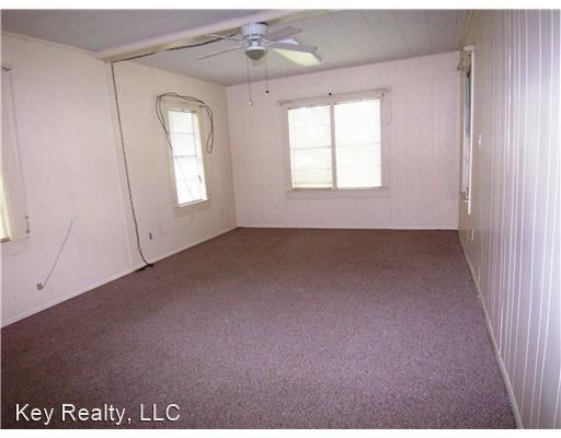 Building Photo - 2 br, 1.5 bath House - 6222 Masonic Drive