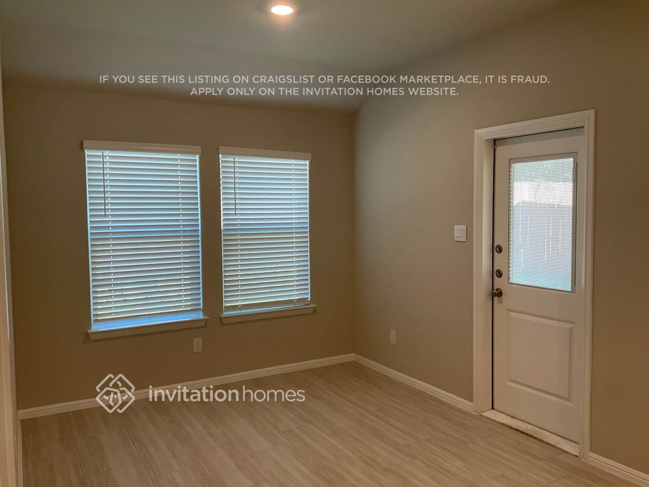 Building Photo - 224 Blanco Dr