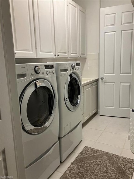 Building Photo - 4080 Trinidad Way