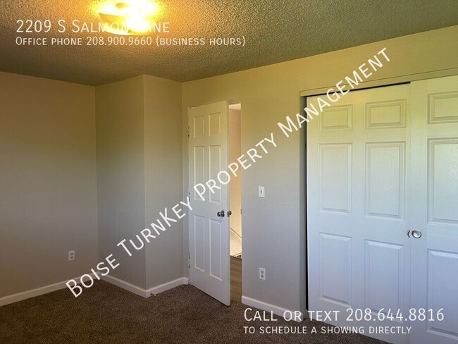Building Photo - 2209 S Salmon Ln