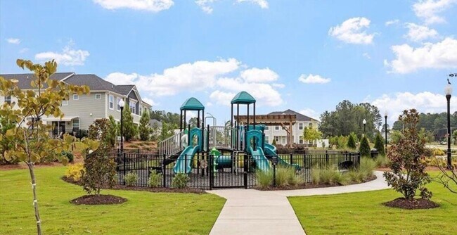 Building Photo - 119 Anise Ln