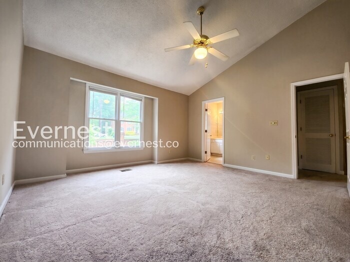 Building Photo - 2696 Arbor Glen Pl