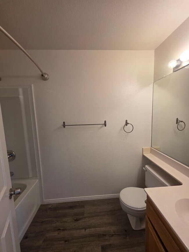 Building Photo - Gated Community~$2,595~ 2 Bed/2.5 Bath End Unit Townhome.