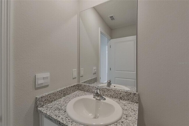 Building Photo - 8616 SW 44th Ct