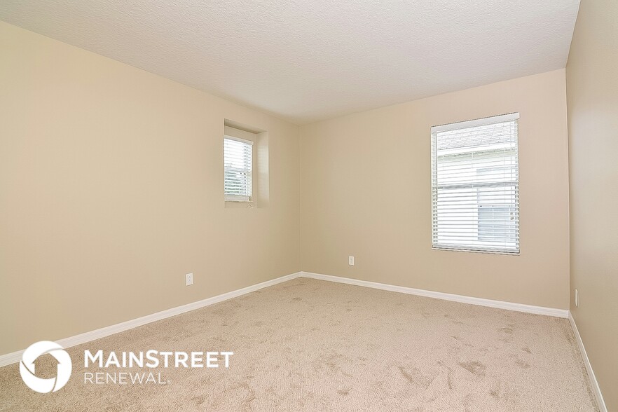 Building Photo - 11157 Golden Silence Dr