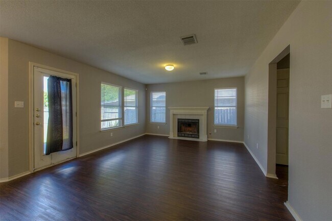 Building Photo - 3510 Sauls Dr