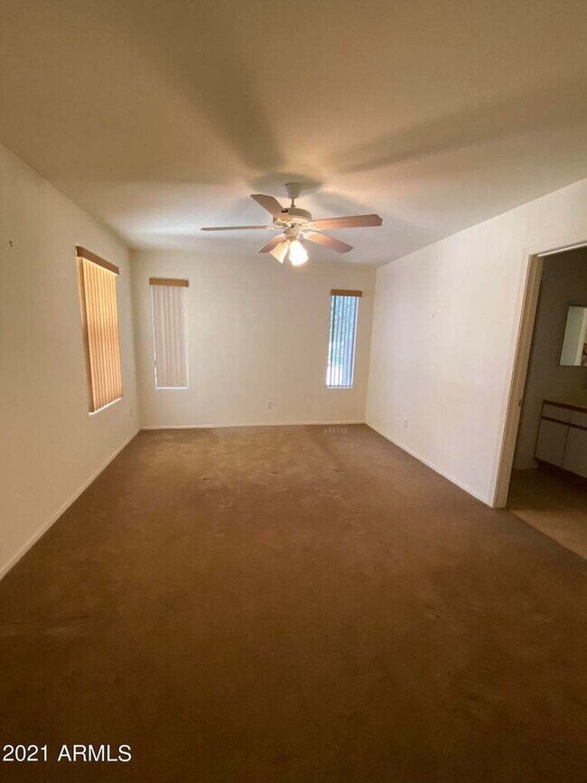 Building Photo - 1461 E La Costa Dr