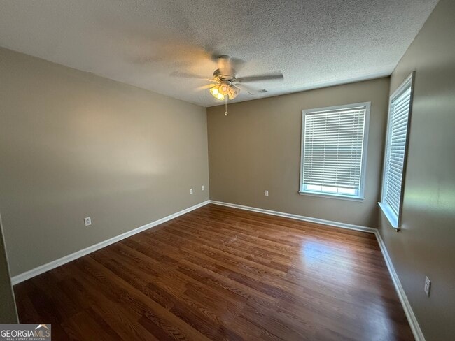 Building Photo - 525 St Andrews Cir