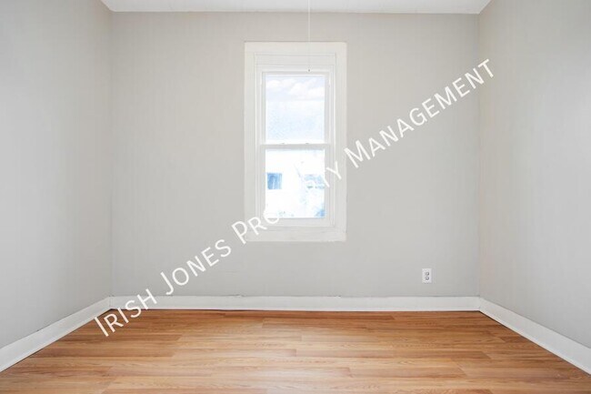 Building Photo - 47 Fredro St