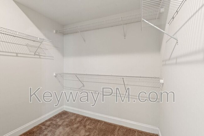 Building Photo - 314 Sumac Trail