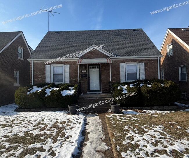 Building Photo - Spacious 4-Bedroom • 2-Bathroom Single-Family Home