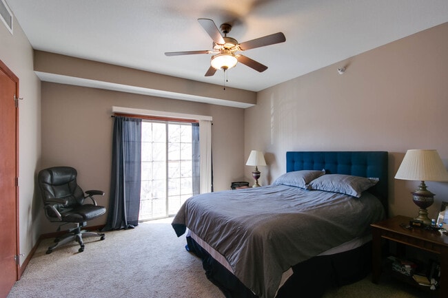 Building Photo - Fairchild Flats - 1614 Fairchild Road