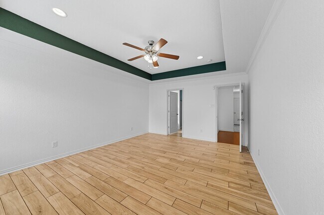 Building Photo - 17317 Crooked Oak Dr