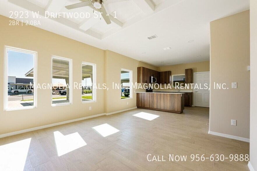 Building Photo - 2923 W Driftwood St