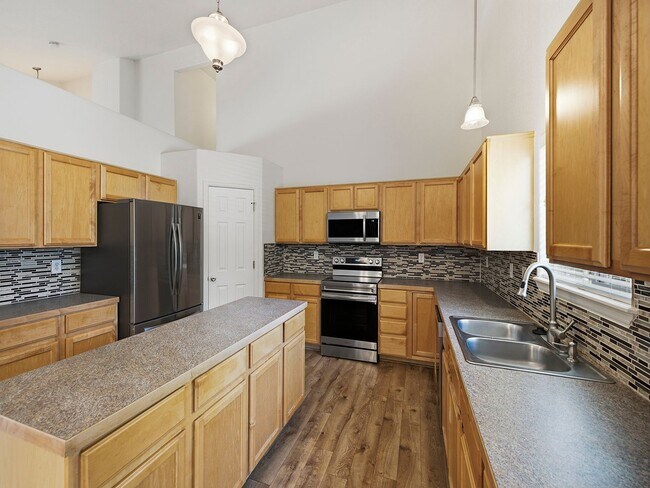 Building Photo - 2039 Sandhill Crane Cir