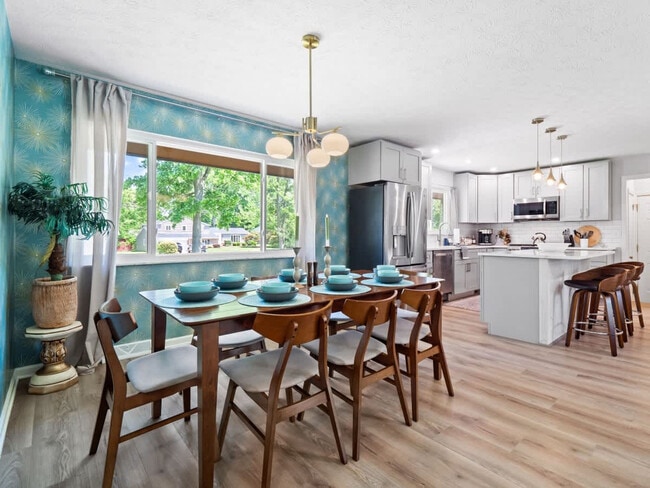 Building Photo - 8040 Strongsville Blvd