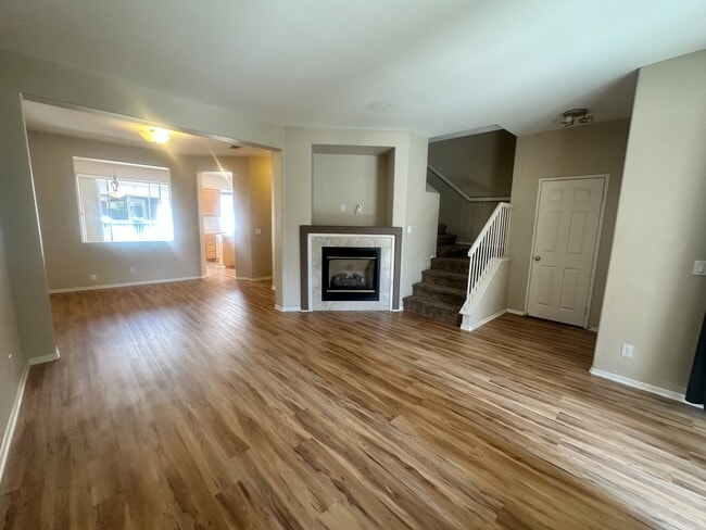 Building Photo - 926 Camino De La Reina